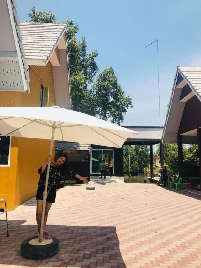 Baan Bon Resort Bang Tabun Phetchaburi Exteriör bild